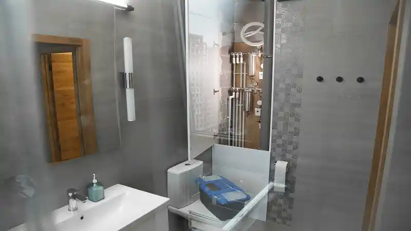 Kansas City Bathroom Remodel Trends — Frameless Shower Glass for KC-Area Homes