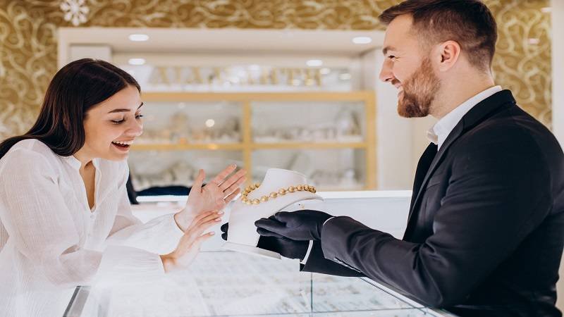 Why More People Are Selling Diamonds in Arizona Than Ever Before