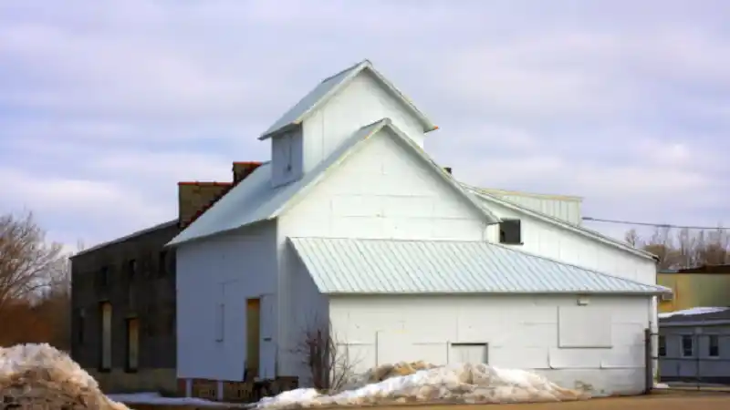 What Happens Before, During, and After Full Roof Replacements in Jefferson